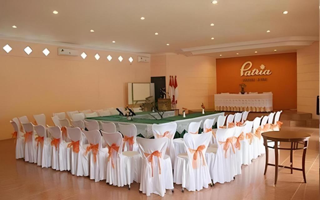 Patria Garden Hotel Blitar Exterior foto